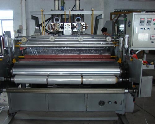 拉伸膜設(shè)備